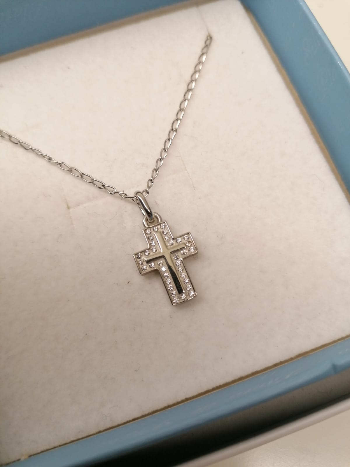 925 silver necklace with cross with white zircons