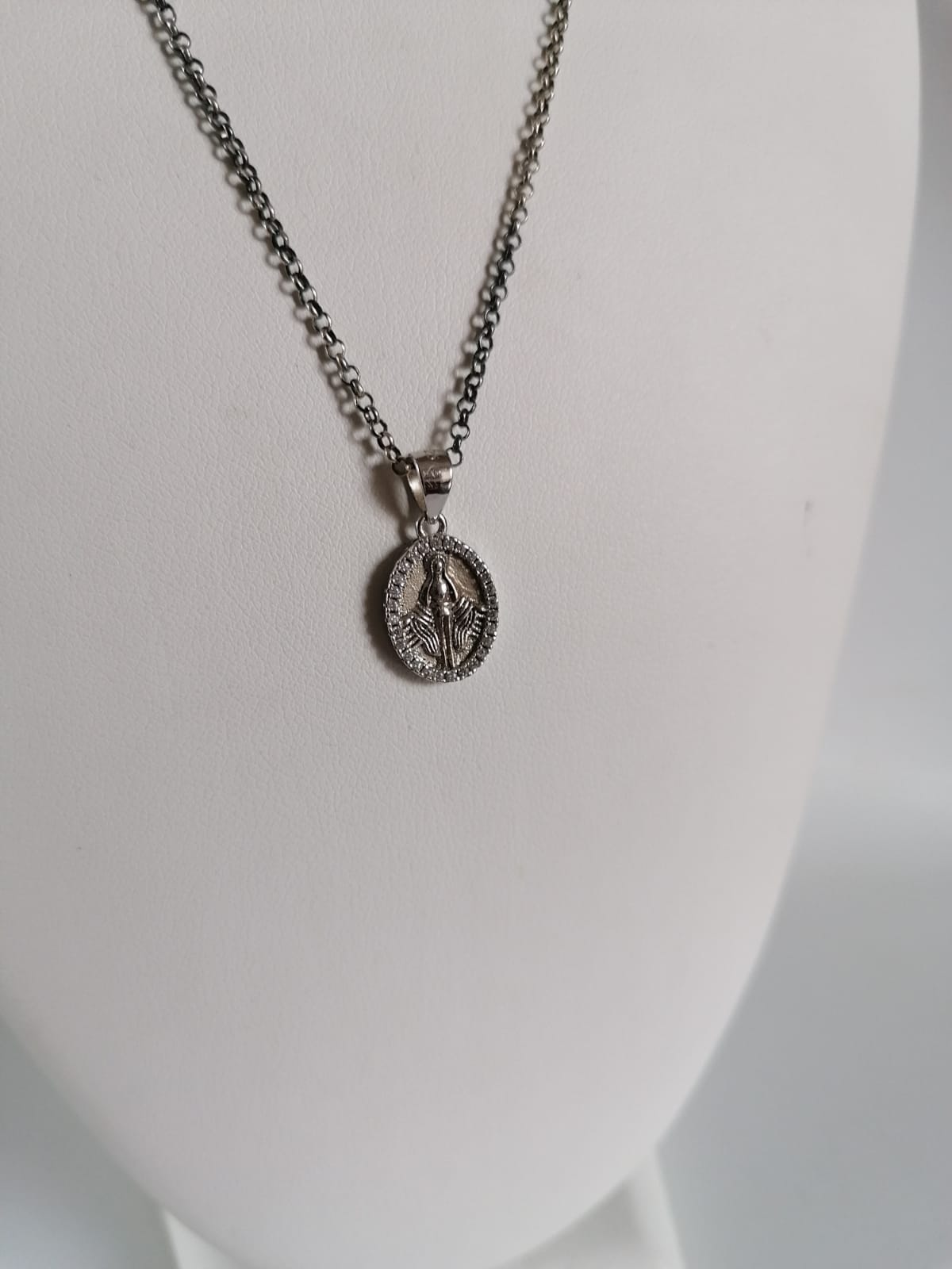 925 silver necklace with miraculous Madonna and white zircons