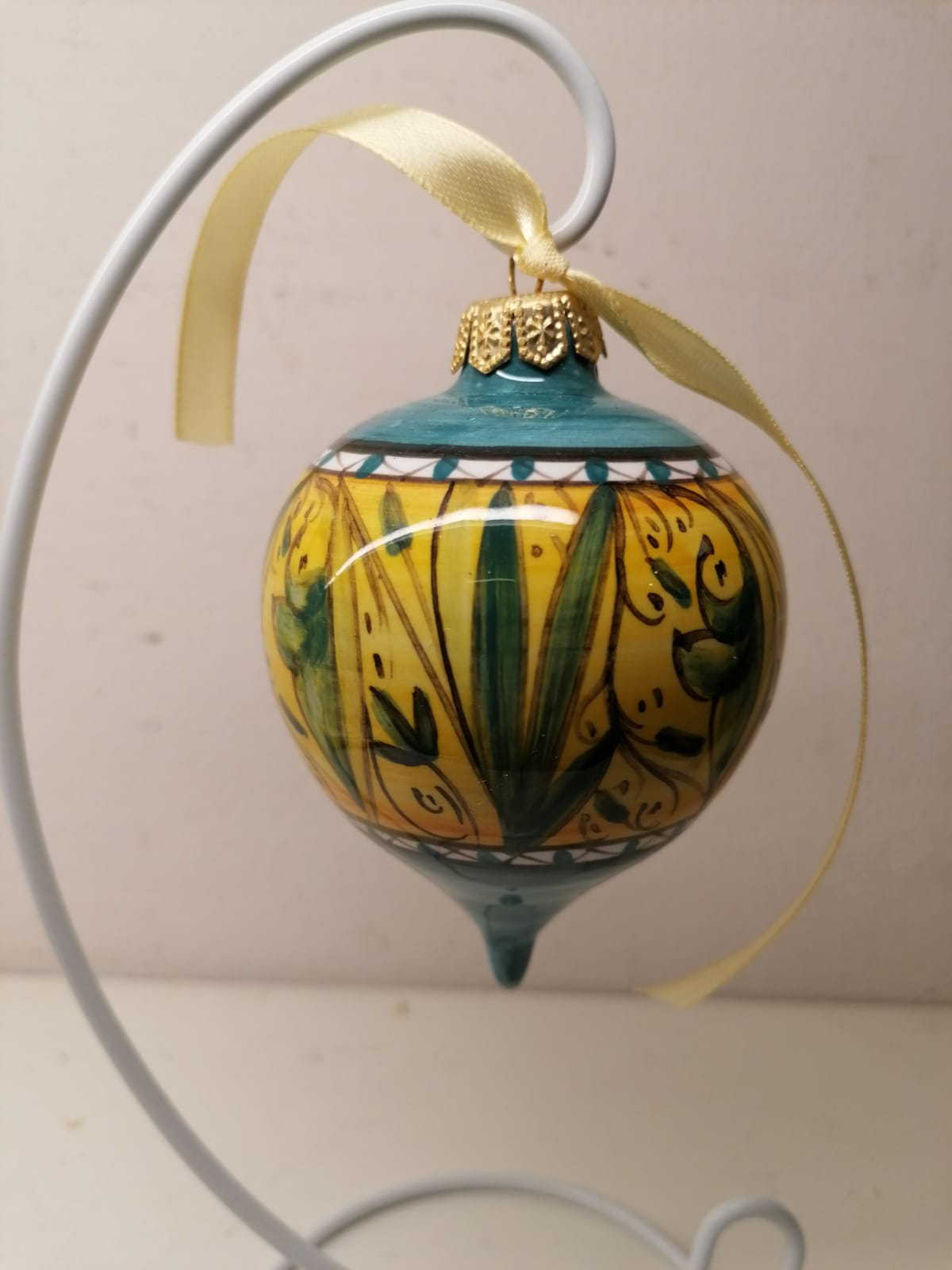 Palla di Natale in ceramica dipinta a mano libera