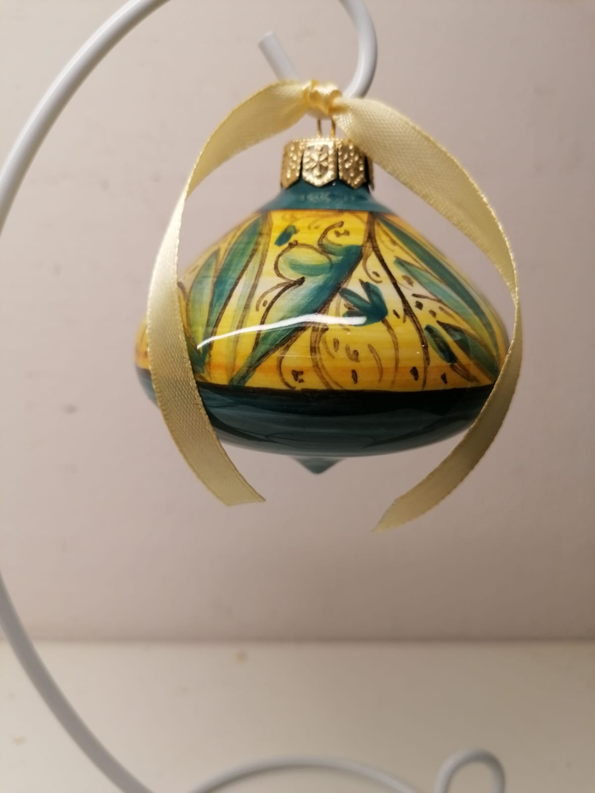 Palla di Natale in ceramica dipinta a mano libera