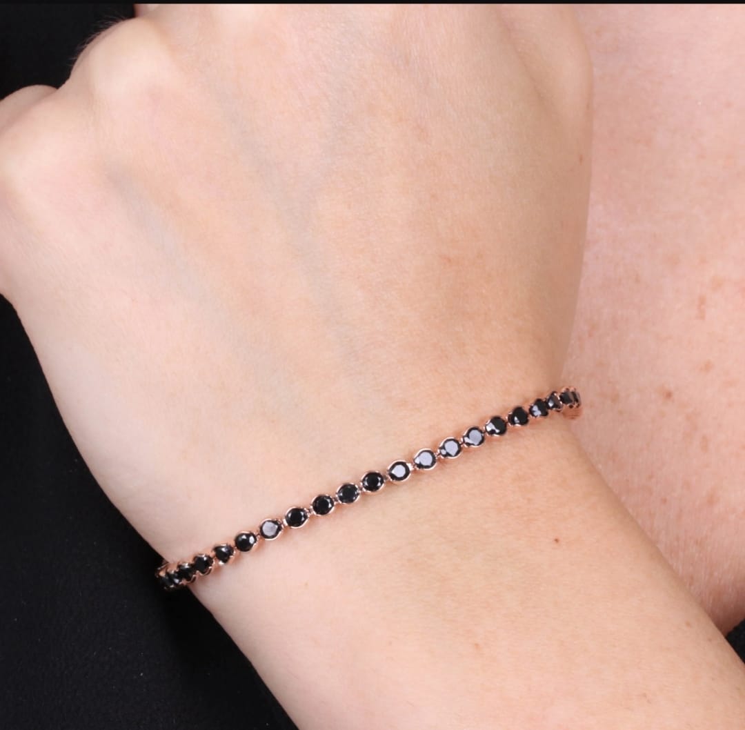 Bracciale tennis in metallo rosè con cristalli neri