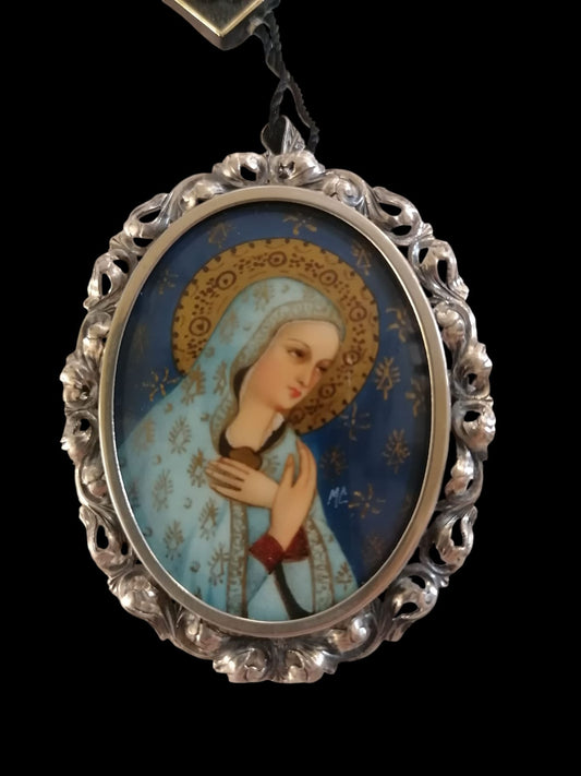 Miniature pendant and brooch in 800 silver