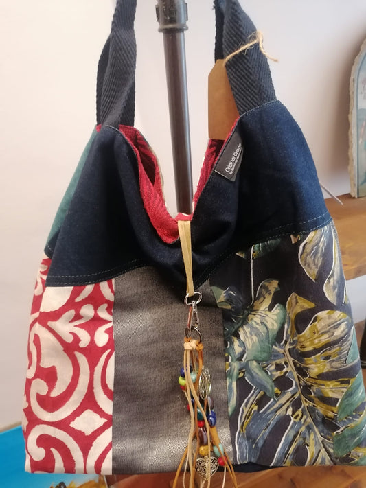 Rukama Design zip artisan bag